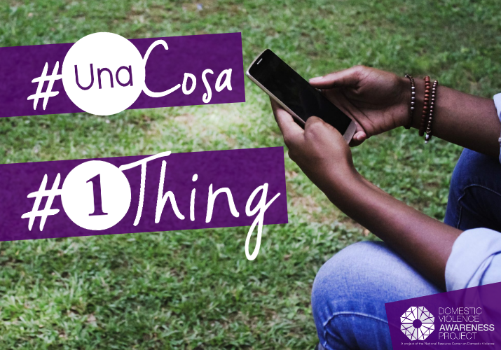 Hands holding a mobile phone. #UnaCosa #1Thing