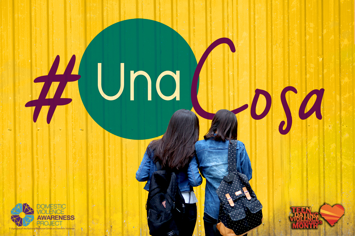  image of two girls in front of yellow wall with #UnaCosa logo